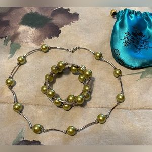 Green Pearl Necklace/Bracelet Set